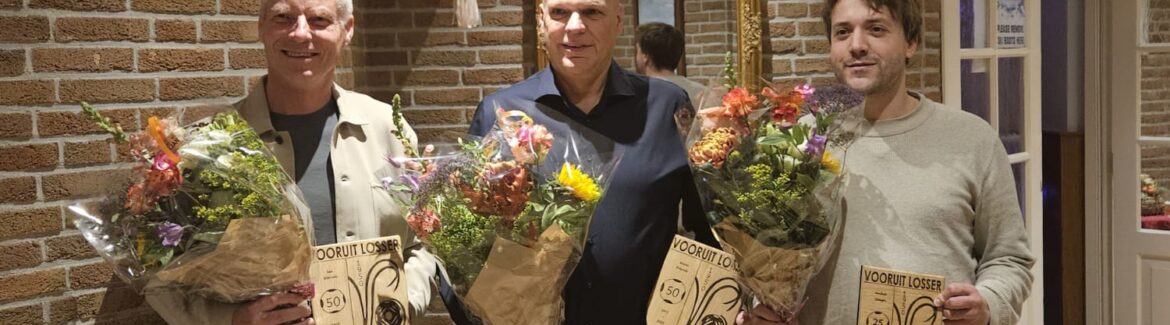 Vooruit Losser huldigt haar jubilarissen